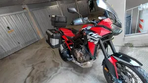 Honda Africa Twin CRF 1100L Urban (2022 - 23)  (13)