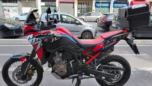 Honda Africa Twin CRF 1100L Urban (2022 - 23)  (14)
