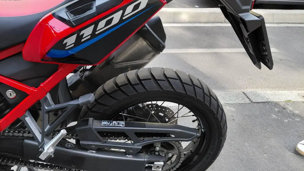 Honda Africa Twin CRF 1100L Urban (2022 - 23)  (16)