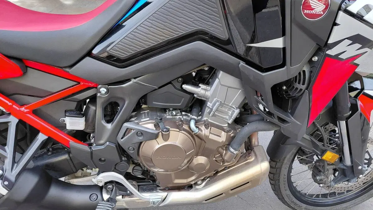 Honda Africa Twin CRF 1100L Urban (2022 - 23)  (17)