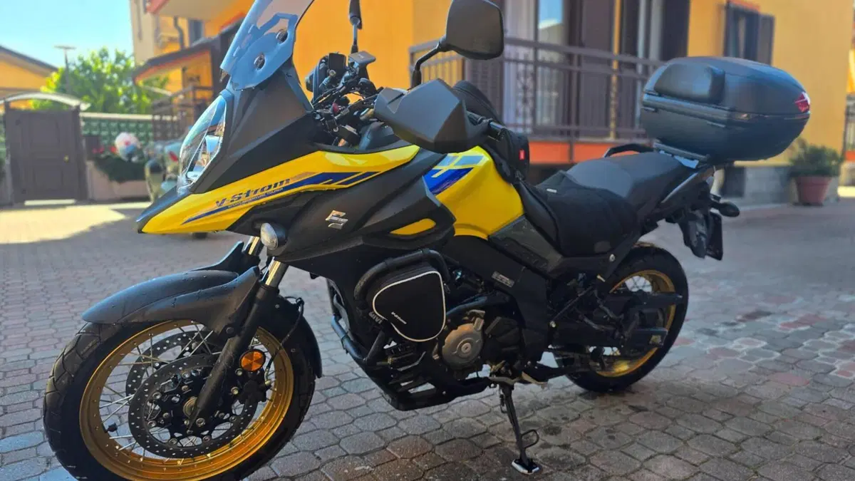 Suzuki V-Strom 650XT (2021 - 25)  (3)
