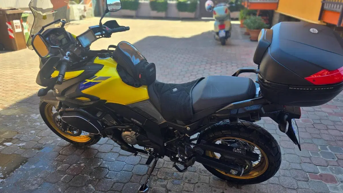 Suzuki V-Strom 650XT (2021 - 25)  (4)