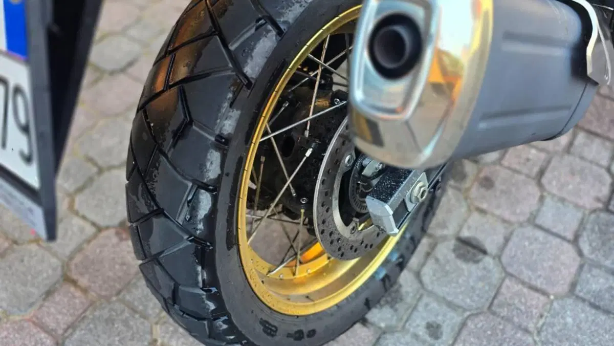 Suzuki V-Strom 650XT (2021 - 25)  (6)