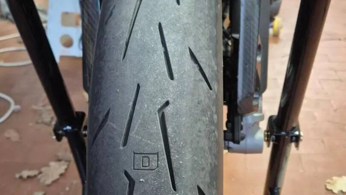 Triumph Speed Triple 1200 RS (2021 - 24)  (3)