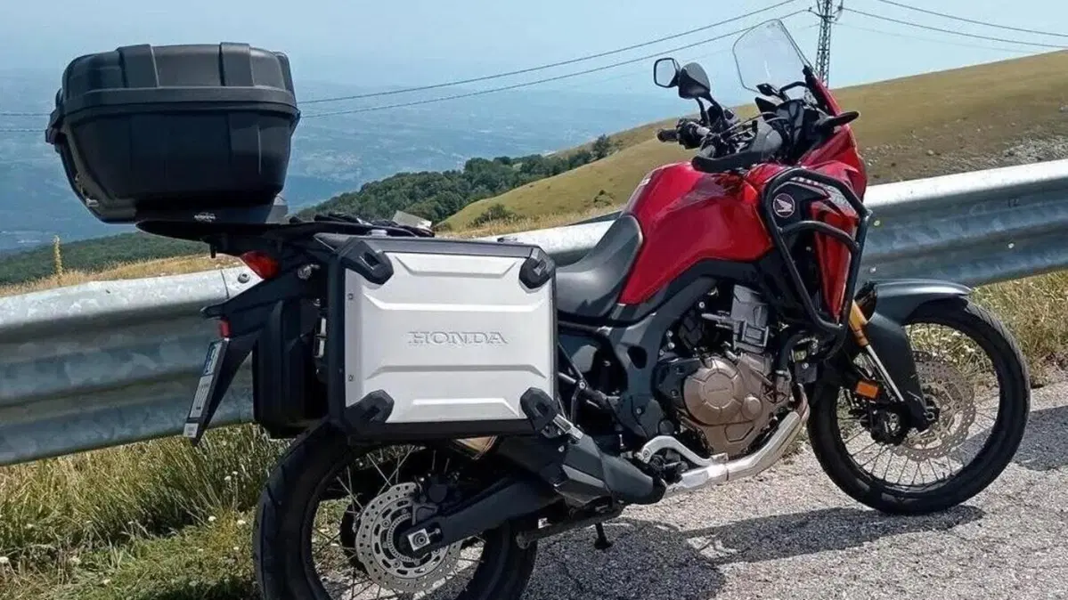 Honda Africa Twin CRF 1000L (2016 - 17)  (2)