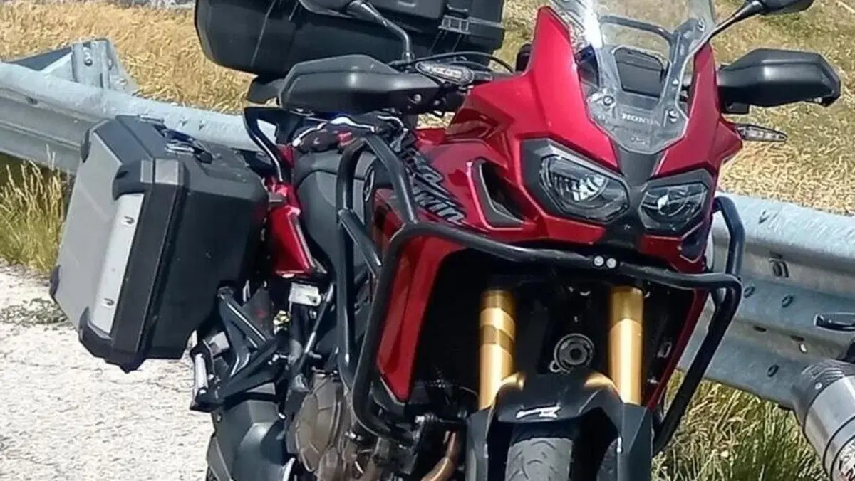Honda Africa Twin CRF 1000L (2016 - 17)  (3)