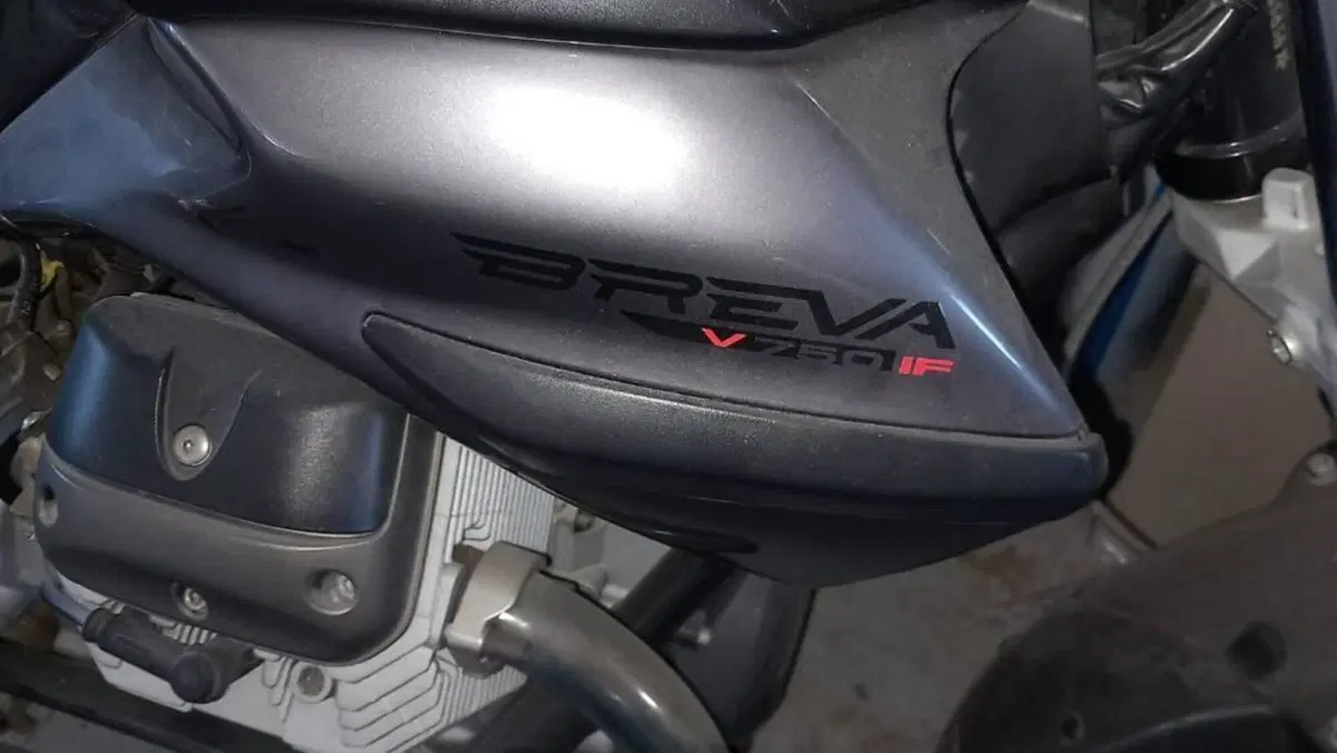 Moto Guzzi Breva V 750 i.e.  (3)