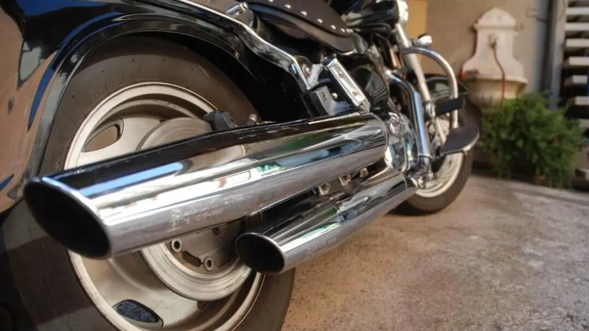 Suzuki VL 1500 Intruder  (4)