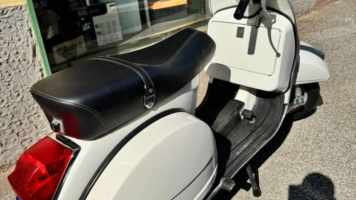 Piaggio Vespa 150 PX MA a.e.  (8)