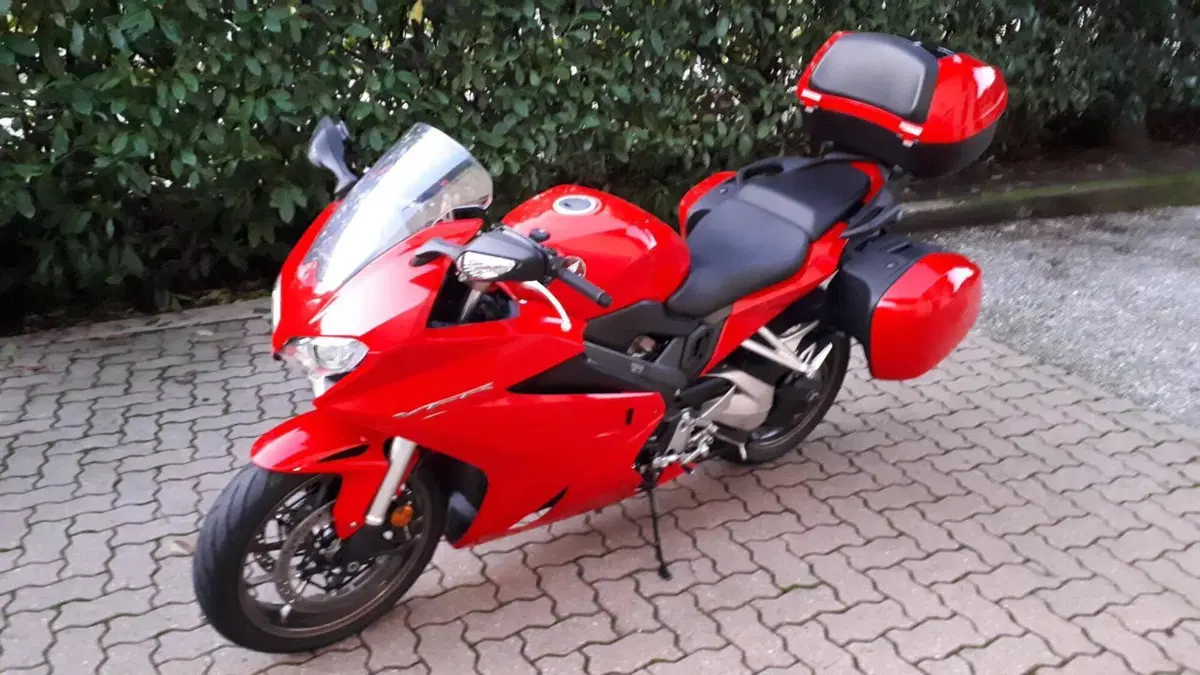 Honda VFR 800 F (2017 - 20)  (2)