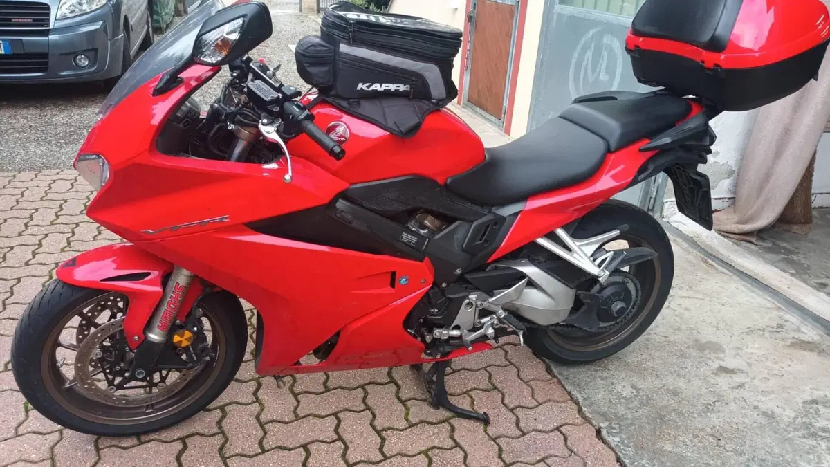 Honda VFR 800 F (2017 - 20)  (4)
