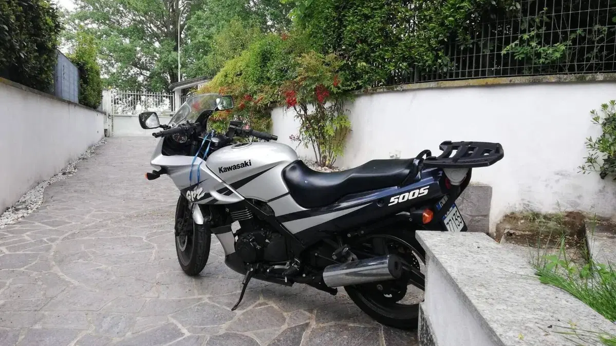Kawasaki GPz 500 S (1988 - 03)  (2)