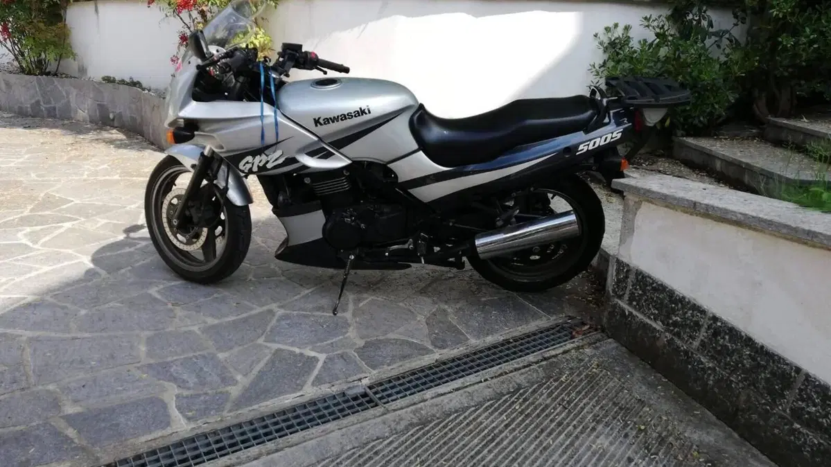 Kawasaki GPz 500 S (1988 - 03)  (4)