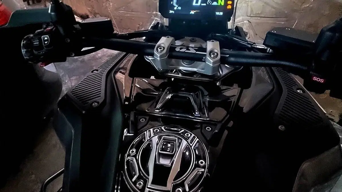 Bmw R 1300 GS Adventure Triple Black (2025 - 26)  (11)