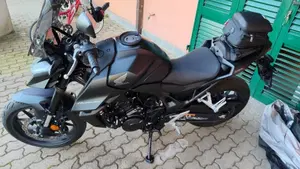 Honda CB 750 Hornet (2025)  (4)