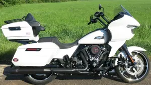 Harley-Davidson Road Glide (2024 - 26)  (2)