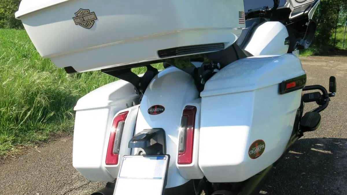 Harley-Davidson Road Glide (2024 - 26)  (8)