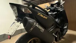 Yamaha T-Max 530 Black Max ABS (2012 - 14)  (2)