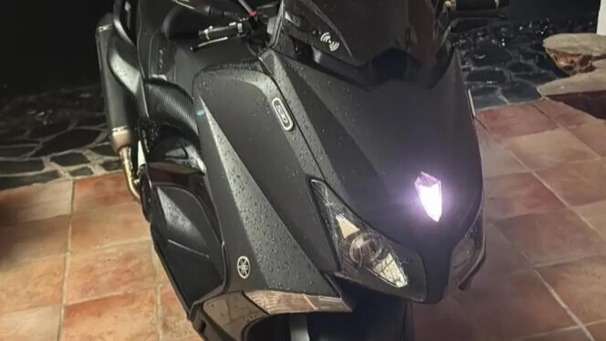 Yamaha T-Max 530 Black Max ABS (2012 - 14) 