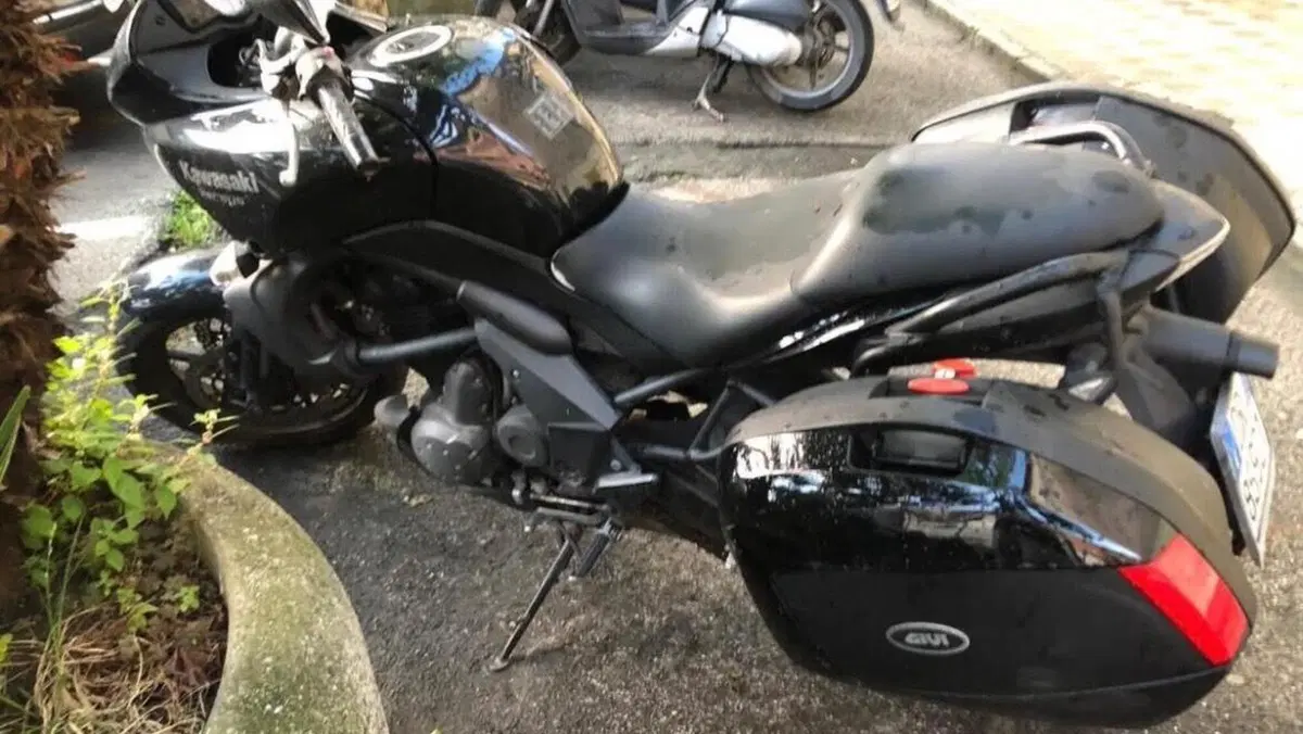 Kawasaki Versys 650 (2010 - 13)  (2)