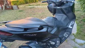 Yamaha T-Max 560 (2020 - 21)  (4)