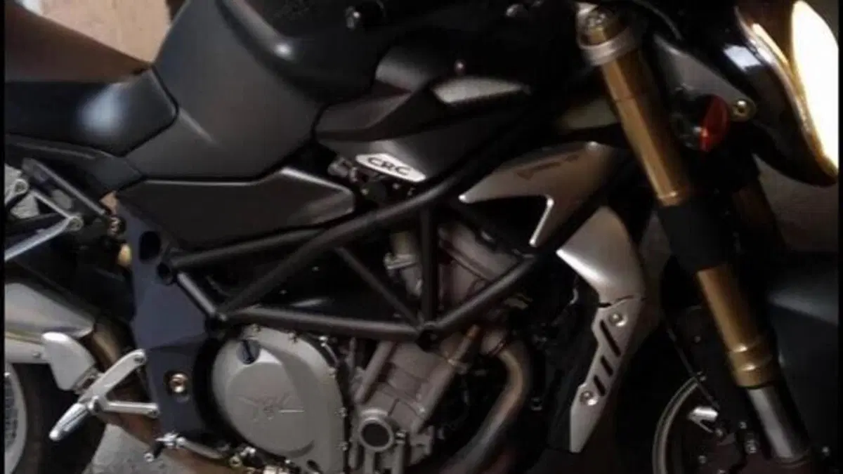 MV Agusta Brutale 750 America (2004 - 06)  (7)