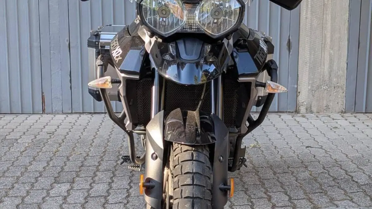 Triumph Tiger 800 XRx (2015 - 17)  (2)