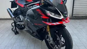Aprilia RS 660 Factory (2025 - 26)  (2)