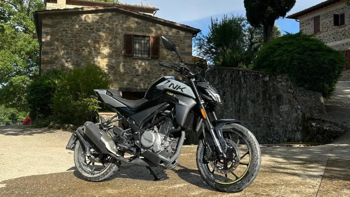 CFMOTO 300NK (2021 - 26) 