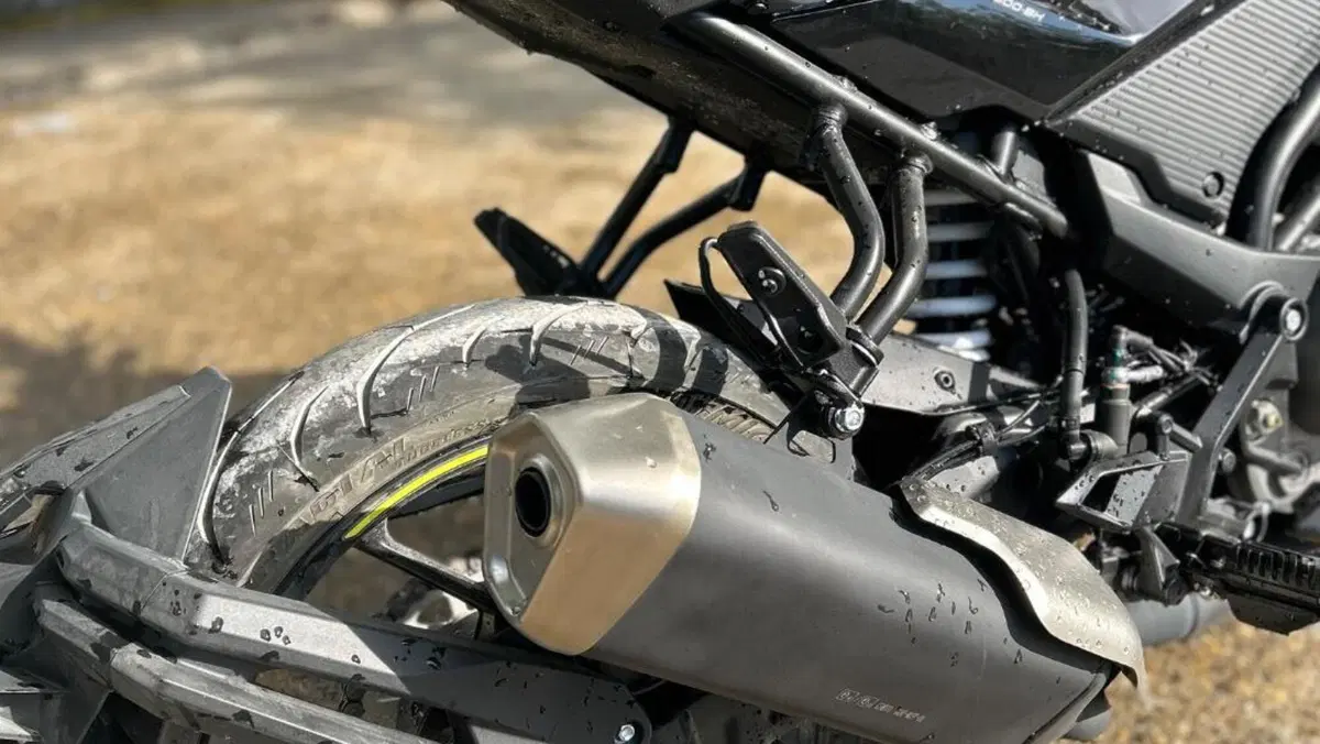 CFMOTO 300NK (2021 - 26)  (4)