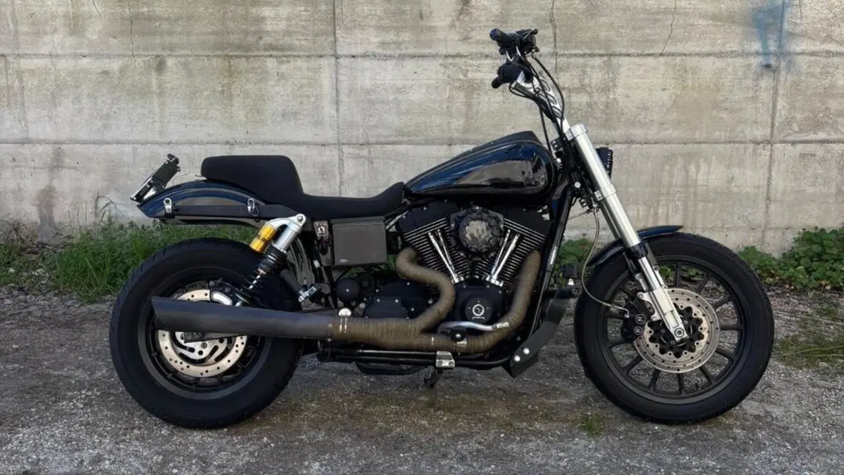 Harley-Davidson 1450 Super Glide T-Sport (2001 - 03) - FXDXT 