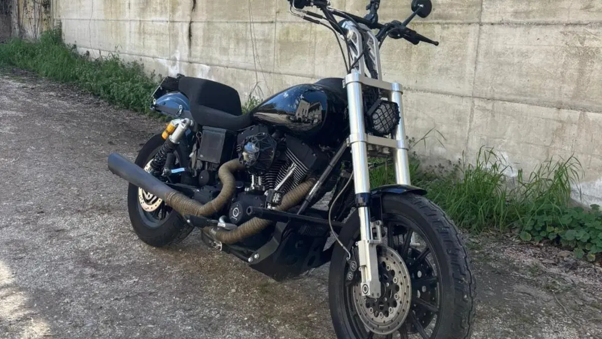 Harley-Davidson 1450 Super Glide T-Sport (2001 - 03) - FXDXT  (2)