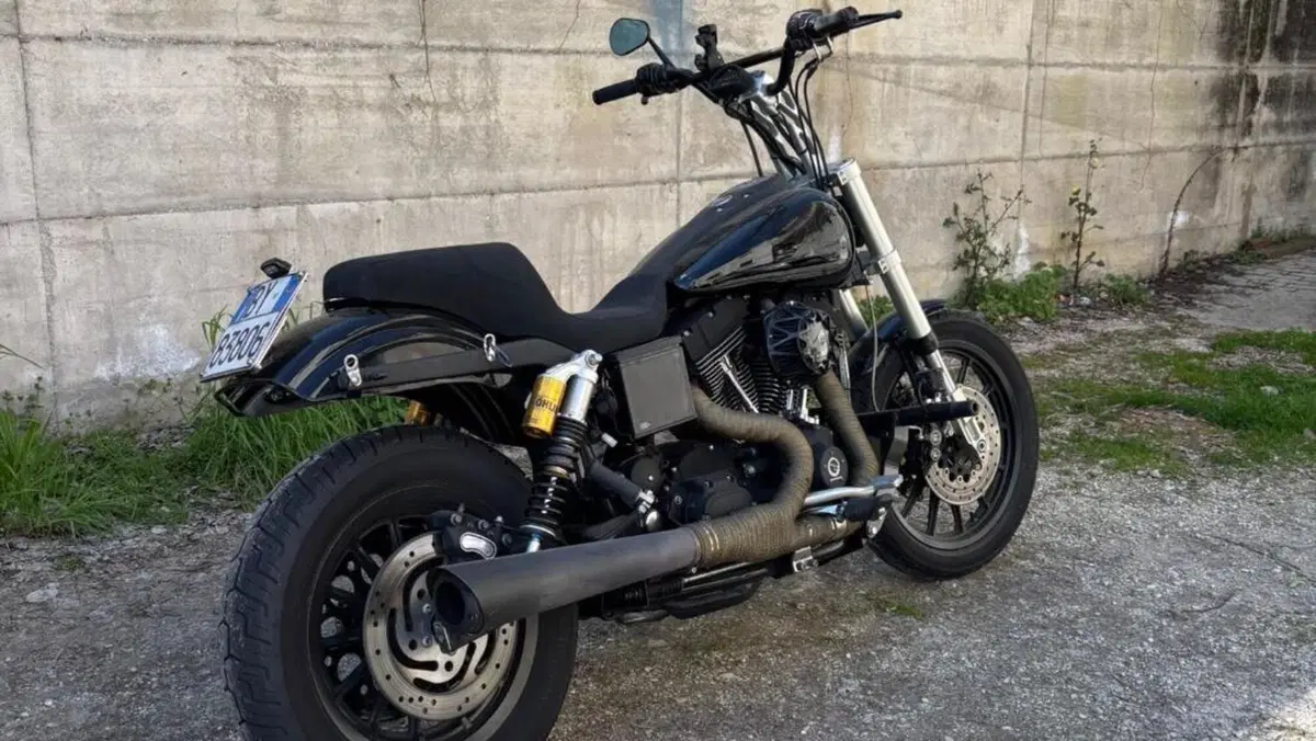 Harley-Davidson 1450 Super Glide T-Sport (2001 - 03) - FXDXT  (3)