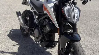 KTM 390 Duke (2021 - 23) usata