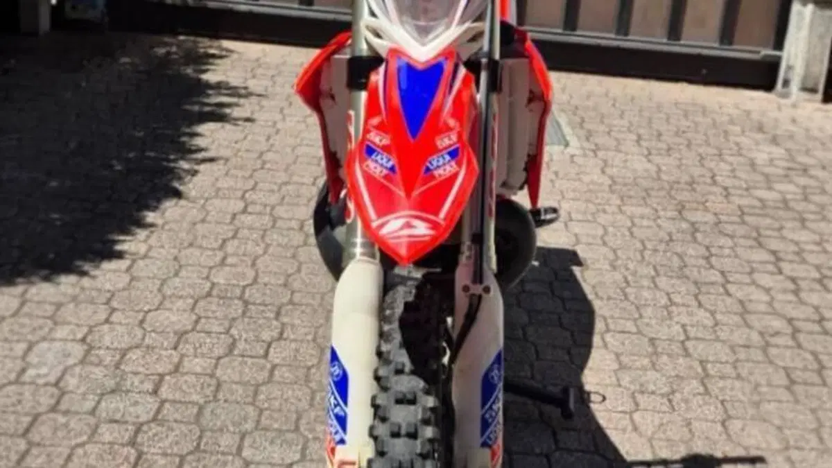Betamotor RR 300 2T Enduro Racing (2021)  (8)