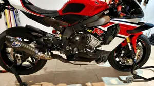 Yamaha YZF R1 (2015 - 16)  (2)