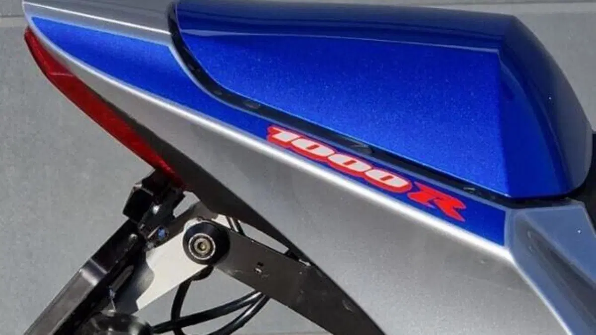 Suzuki GSX-R1000R Anniversary (2020)  (6)