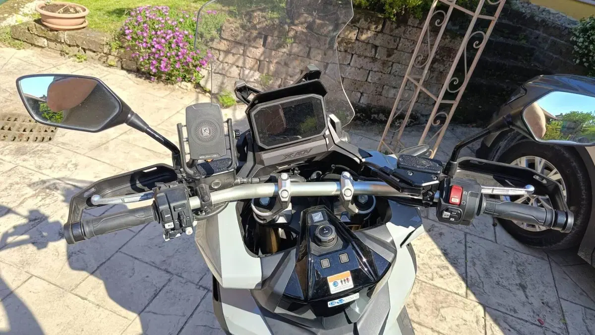 Honda X-ADV 750 DCT (2021 - 24)  (2)