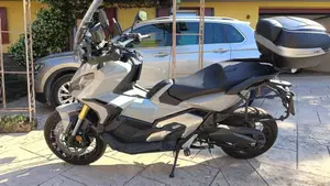 Honda X-ADV 750 DCT (2021 - 24)  (13)