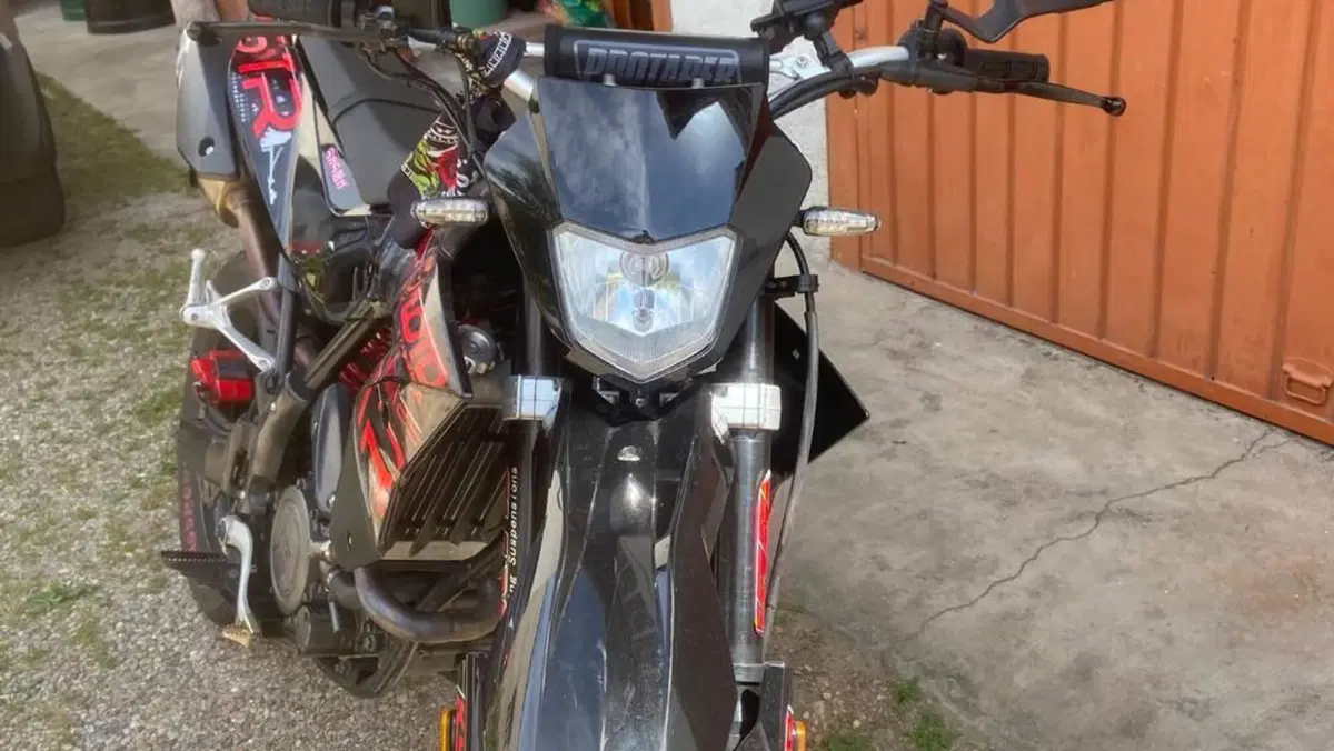 KSR Moto TR 125 SM 4T (2014 - 16)  (2)