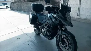 Suzuki V-Strom 650 (2021 - 25)  (3)