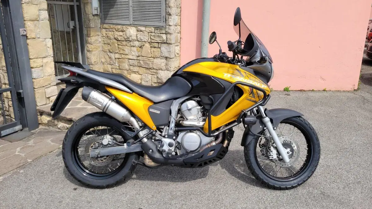 Honda Transalp XL 700 V (2007 - 2013)  (4)