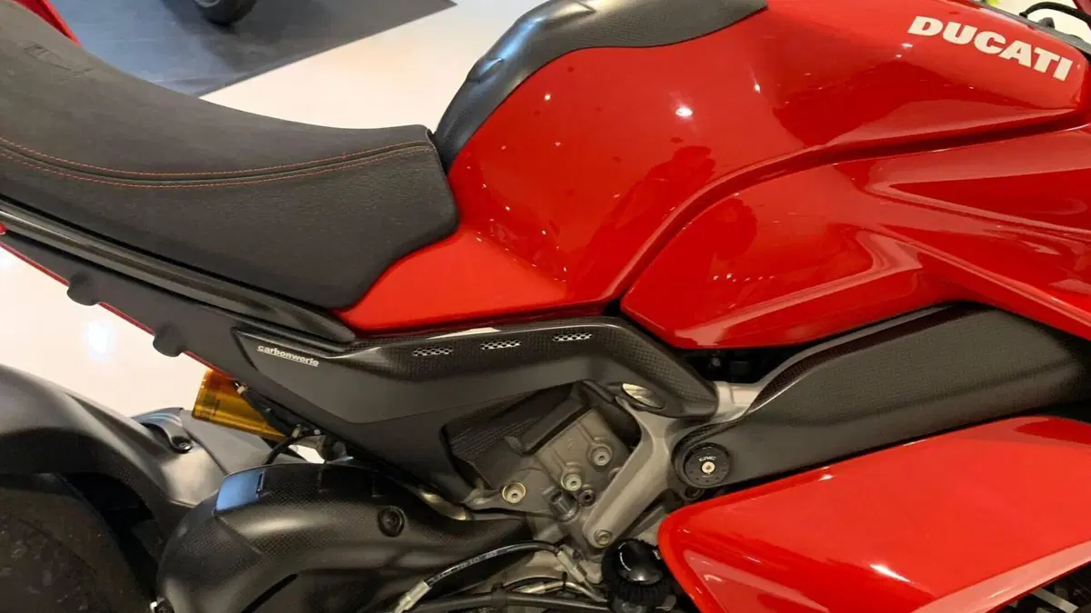 Ducati Panigale V4 S 1100 (2018 - 19)  (5)