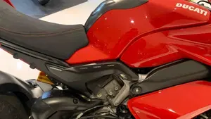 Ducati Panigale V4 S 1100 (2018 - 19)  (5)