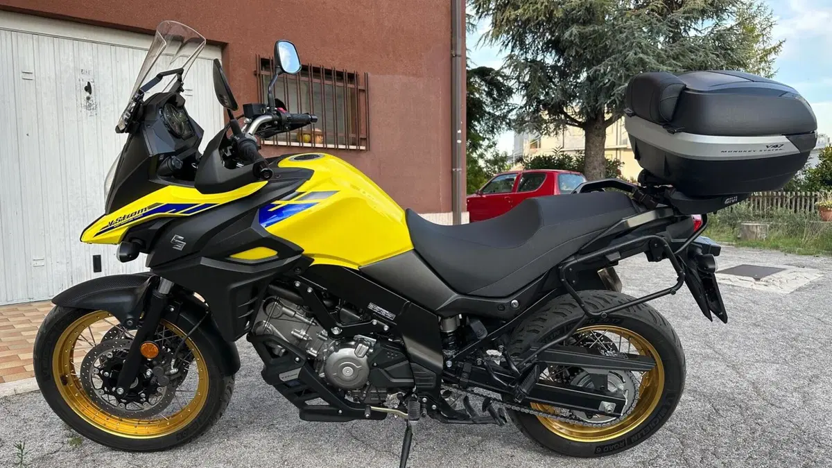Suzuki V-Strom 650XT (2021 - 25)  (3)