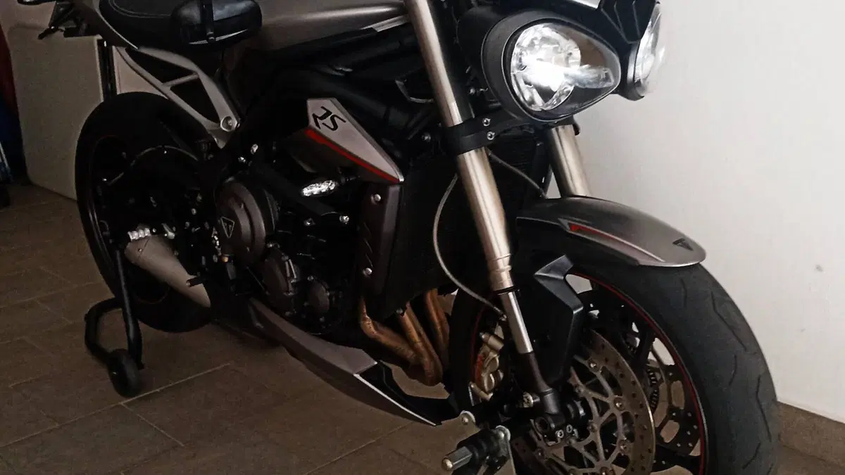 Triumph Street Triple RS (2017 - 19) 