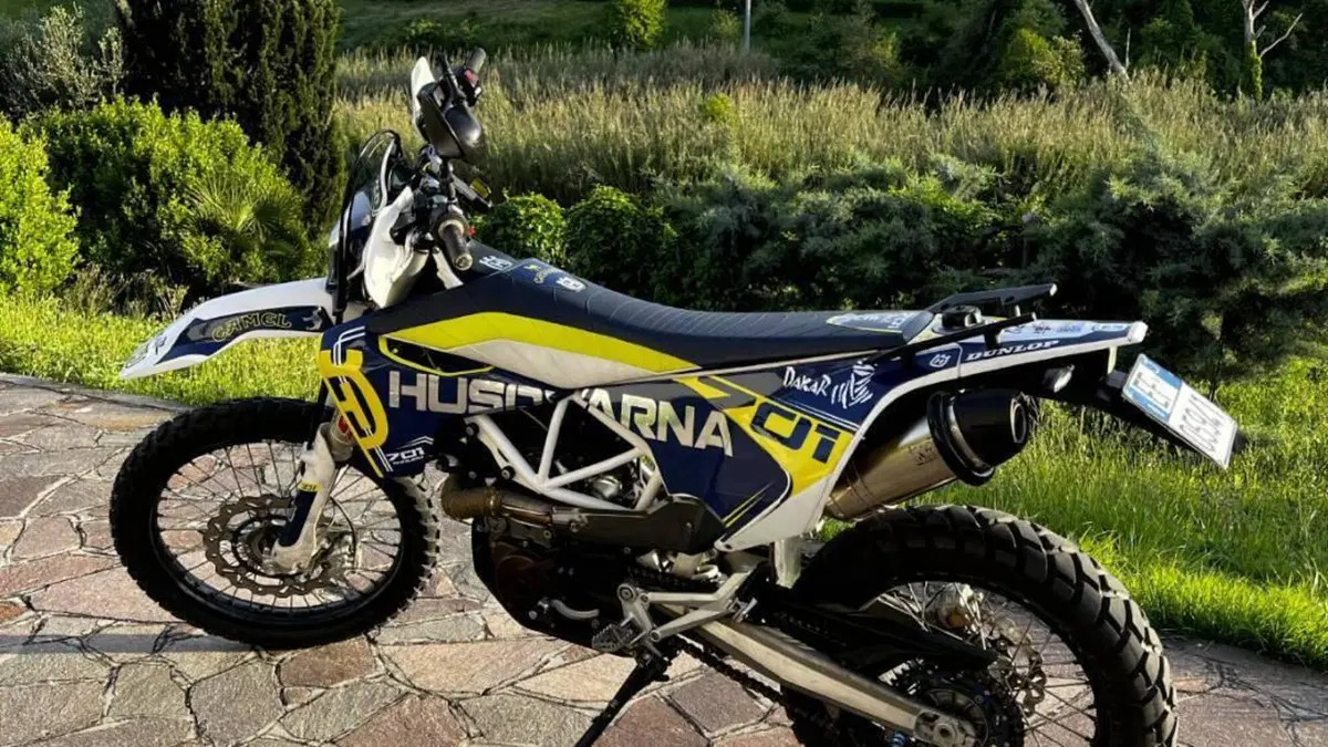 Husqvarna 701 Enduro (2016)  (4)