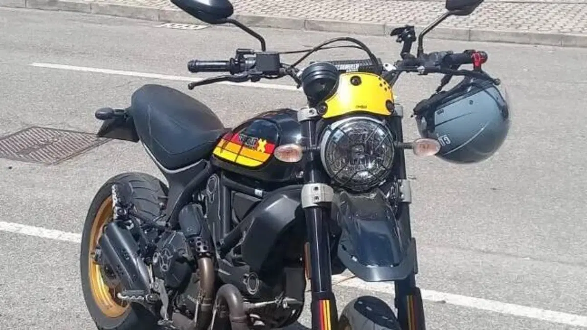 Ducati Scrambler 800 Desert Sled (2017 - 20)  (2)