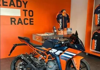 KTM RC 390 (2022 - 26) - Annuncio 10040878