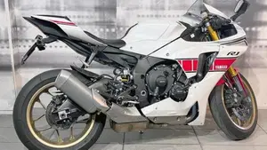 Yamaha YZF R1 World GP 60th Anniversary (2022 - 23)  (8)